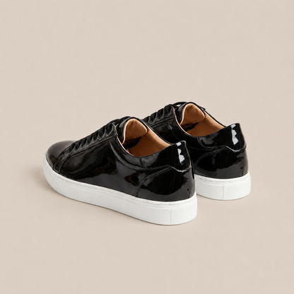 PIANO BLACK