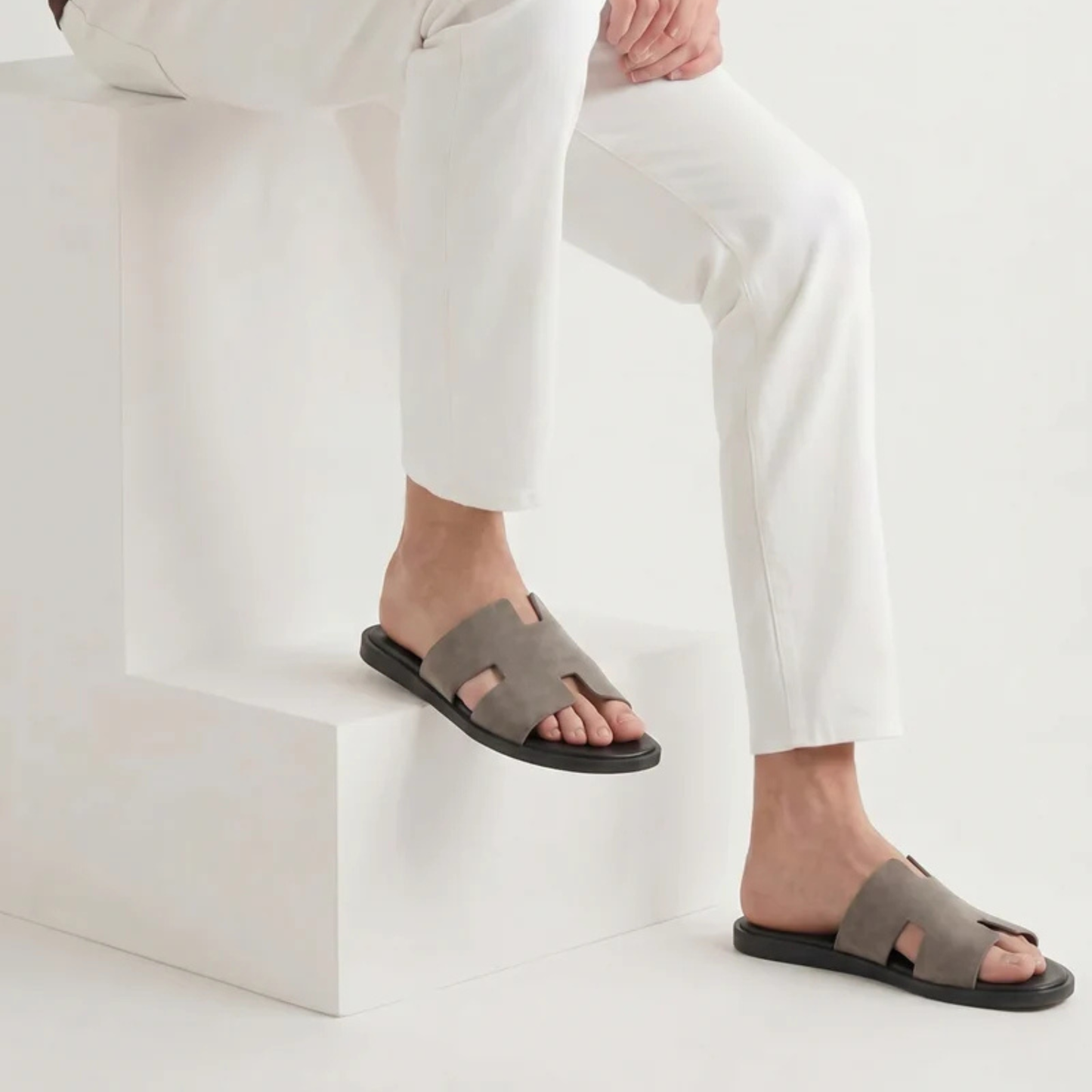 Turks & Caic Suède Sandal
